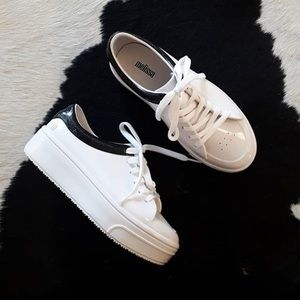 Melissa Mellow Sneakers